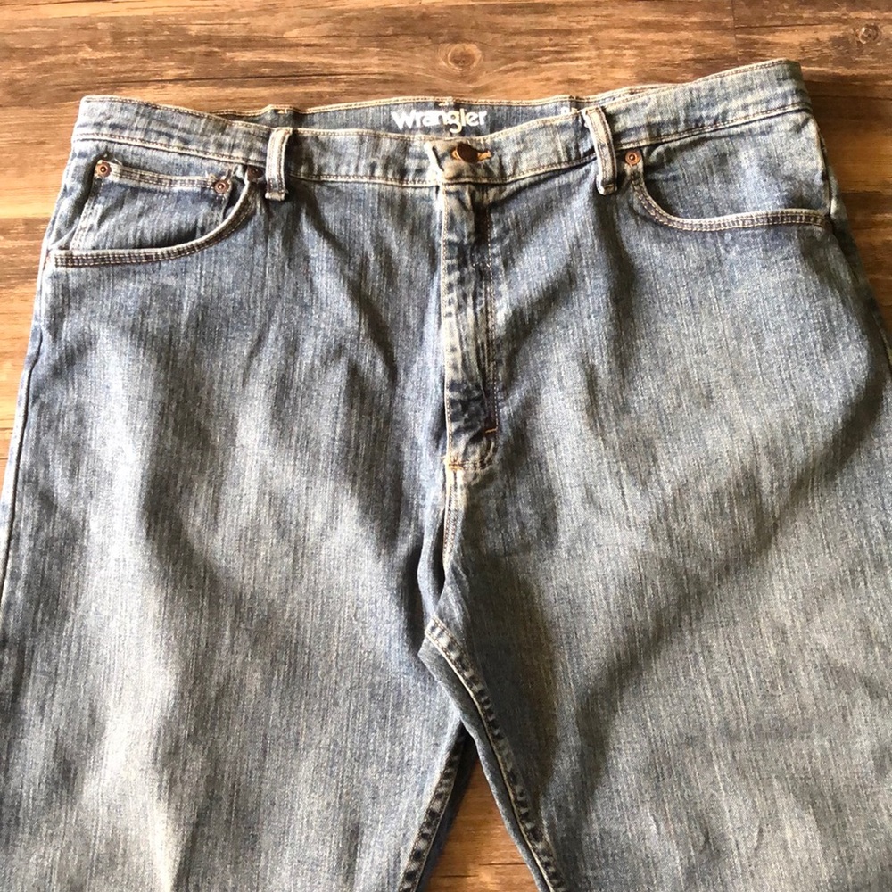 Men’s Wrangler Regular Fit Jeans size 40 - Picture 2 of 9